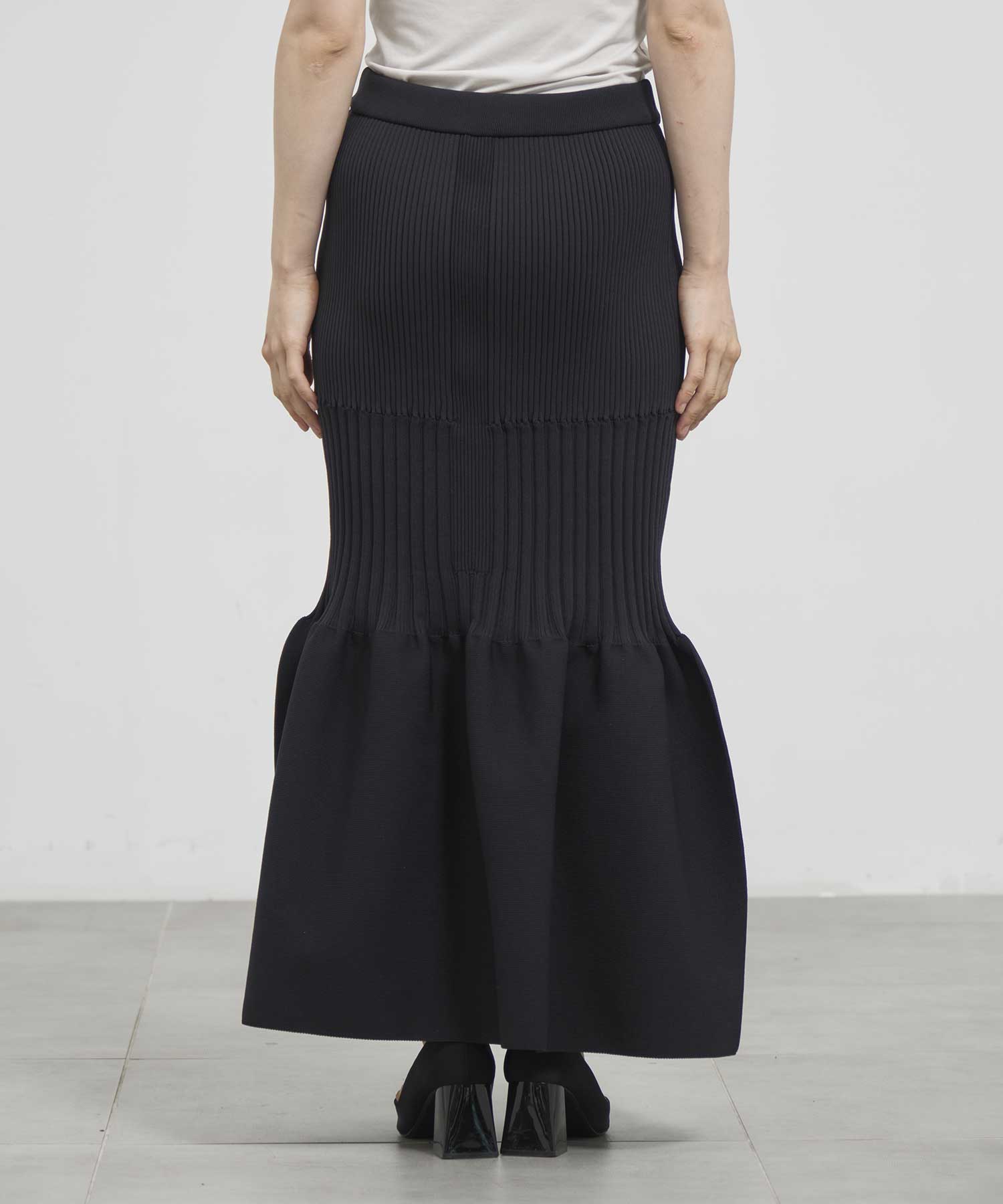 FLUTED MERMAID SKIRT｜CFCL（シーエフシーエル）正規取り扱い通販