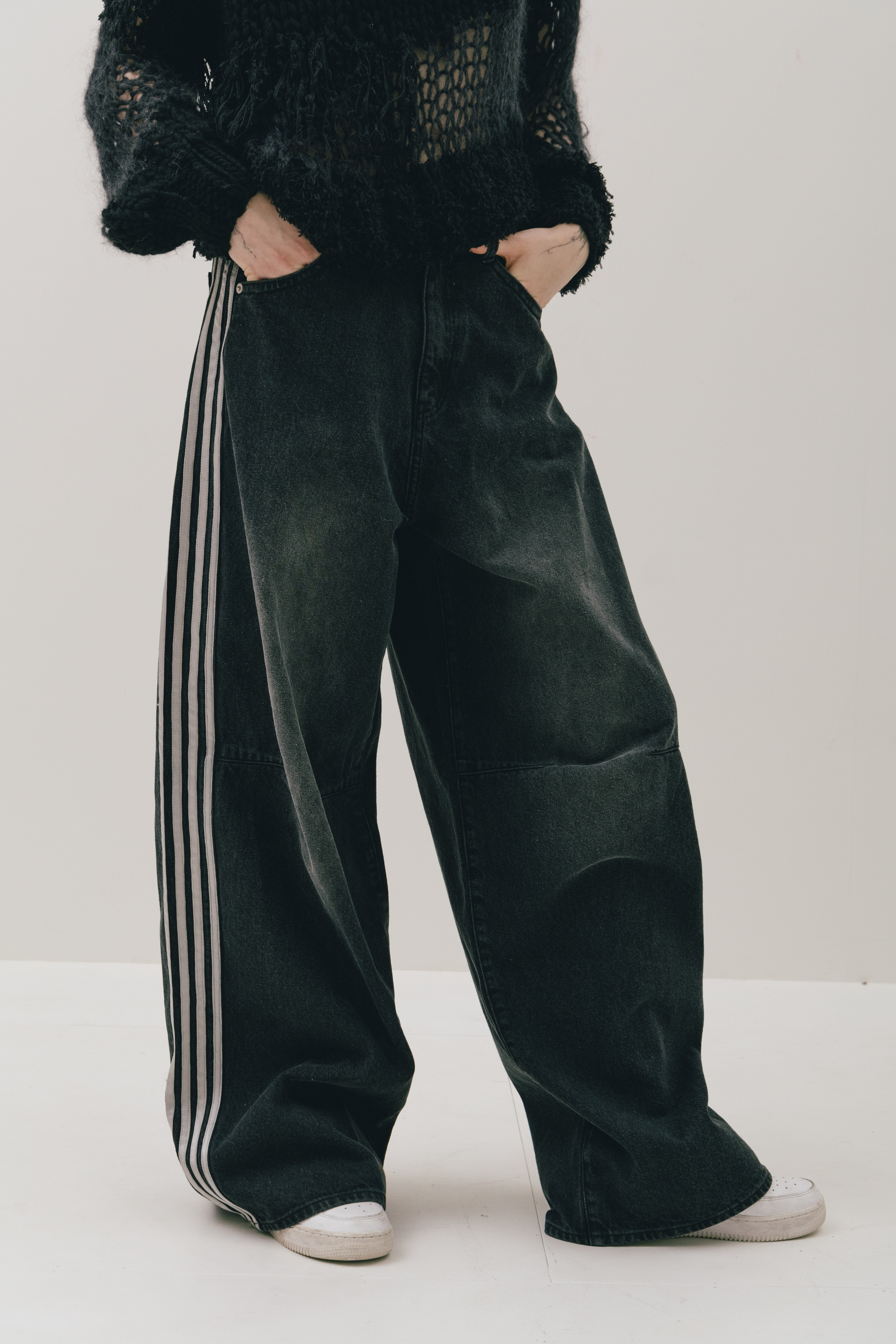 Emirates Track Denim Pants – THE TOÉ