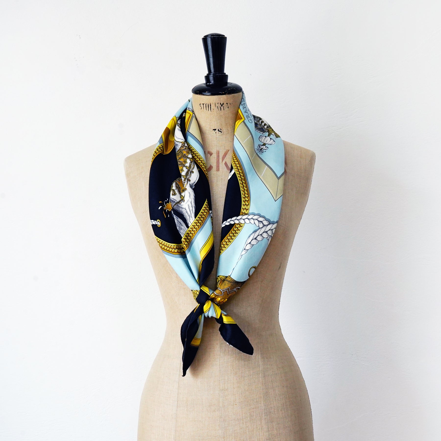 Vintage HERMES Silk Scarf / エルメス・シルクスカーフ(Grand Apparat