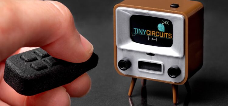 TinyCircuits Tiny TV 2 | The Review Smiths