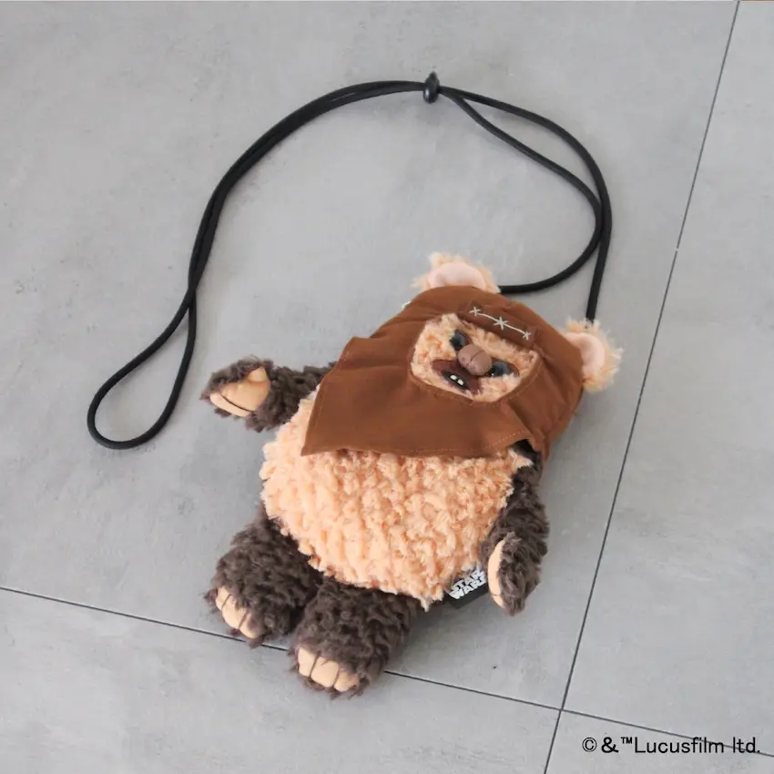 スター・ウォーズ』イウォークのスウェット、ニット、スカート、ポーチ