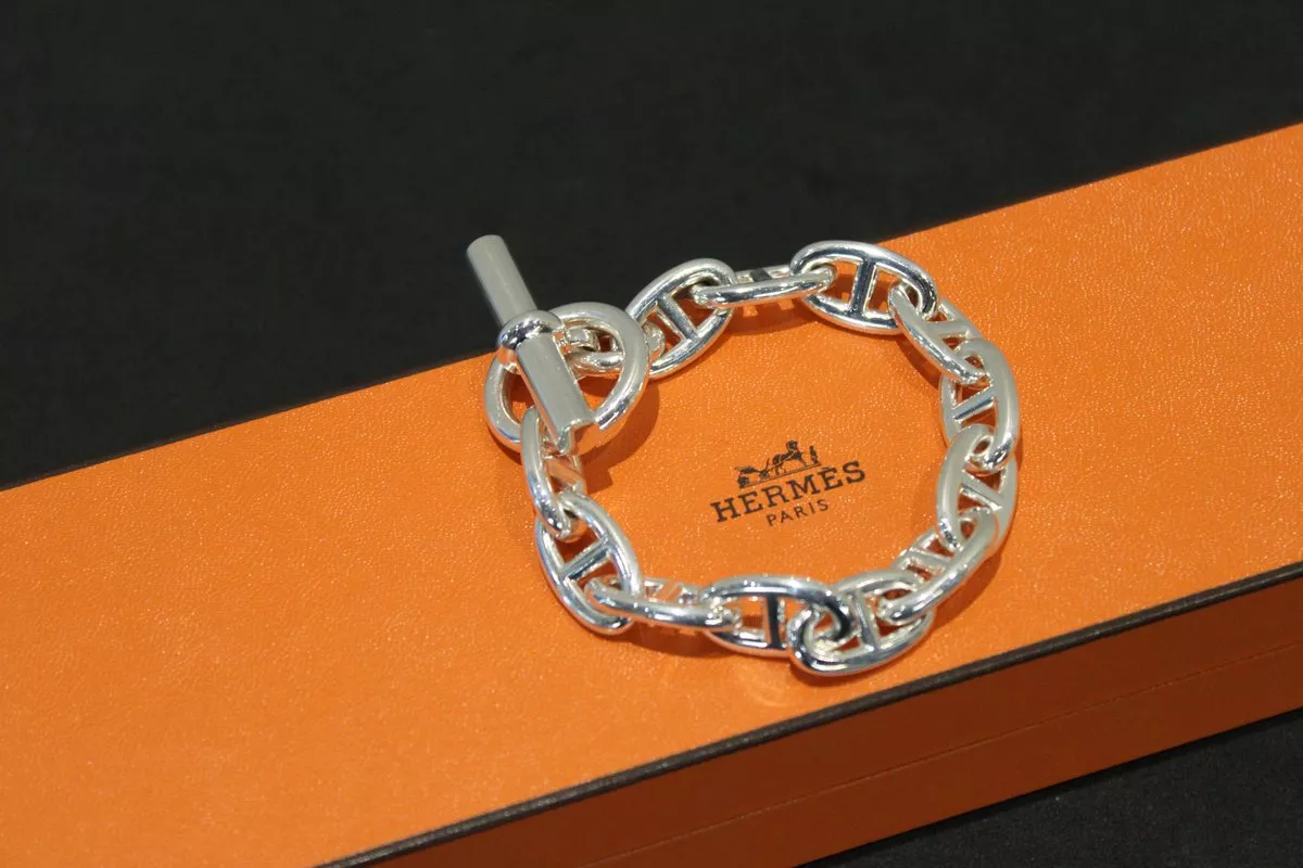 エルメス シェーヌダンクル ブレス GM12（中古A） 入荷いたしました