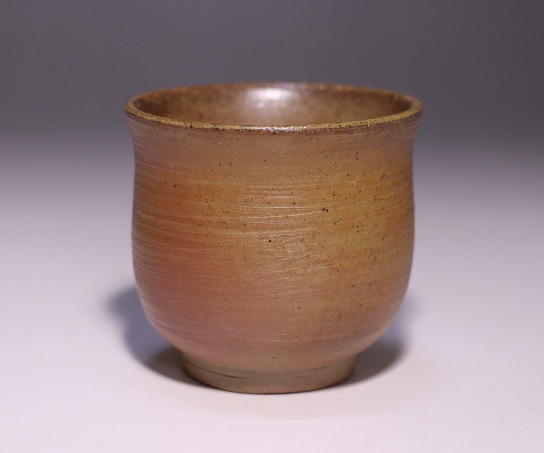 伊勢崎 満 作 「伊部ぐい呑（左馬）」 ～備前焼専門卸小売店 川口陶楽苑～