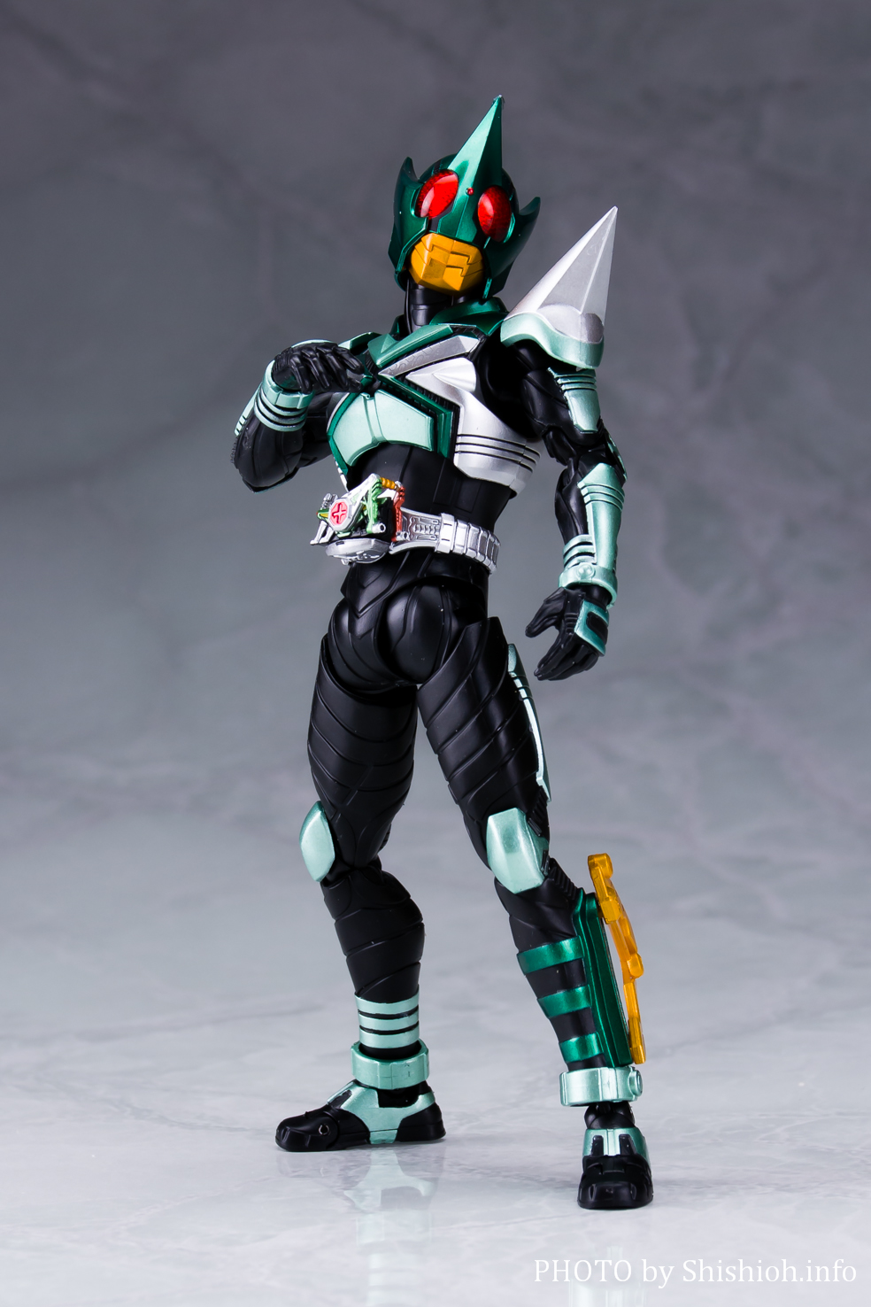 レビュー】S.H.Figuarts（真骨彫製法） 仮面ライダーキックホッパー