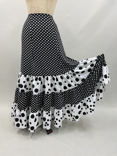 楽天市場】フラメンコ衣装スカート ファルダ黒赤水玉 白黒水玉