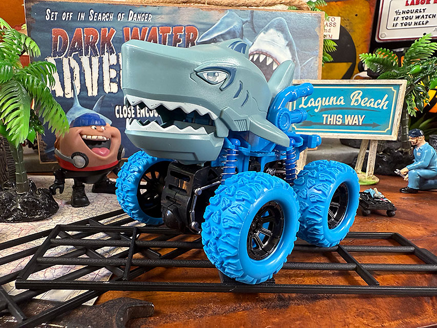 楽天市場】シャーク モンスタートラック プルバック ミニカー （グレー