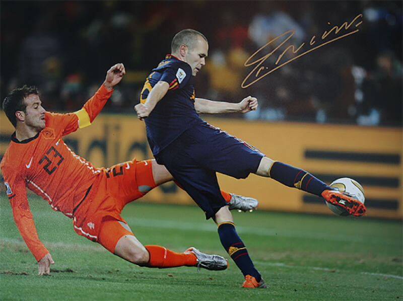 楽天市場】アンドレス・イニエスタ 直筆サインフォト スペイン代表