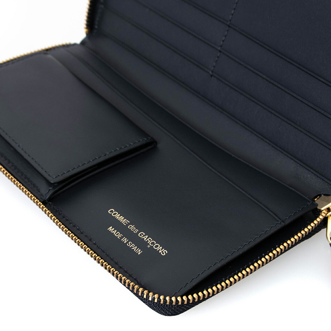 楽天市場】【ポイント2倍】コムデギャルソン COMME DES GARCONS 財布