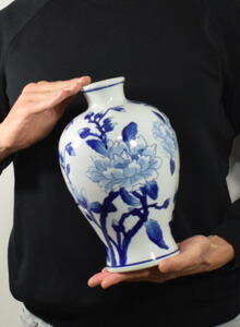 楽天市場】A＆B HOME ブルーホワイトピオニー 青白陶器牡丹柄壷 花瓶