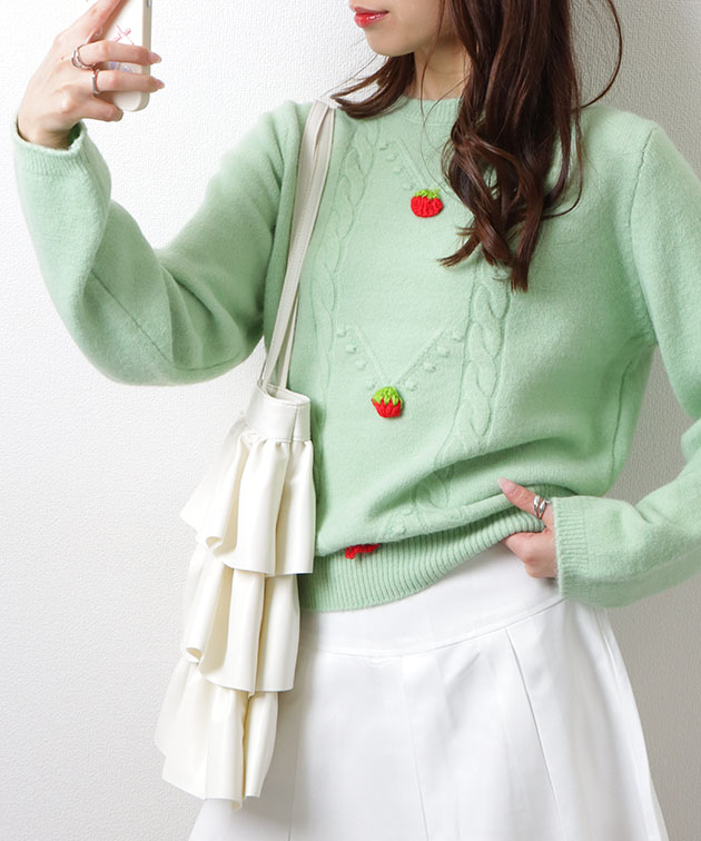 楽天市場】ストロベリー モチーフ付き クルーネック ケーブル ニット