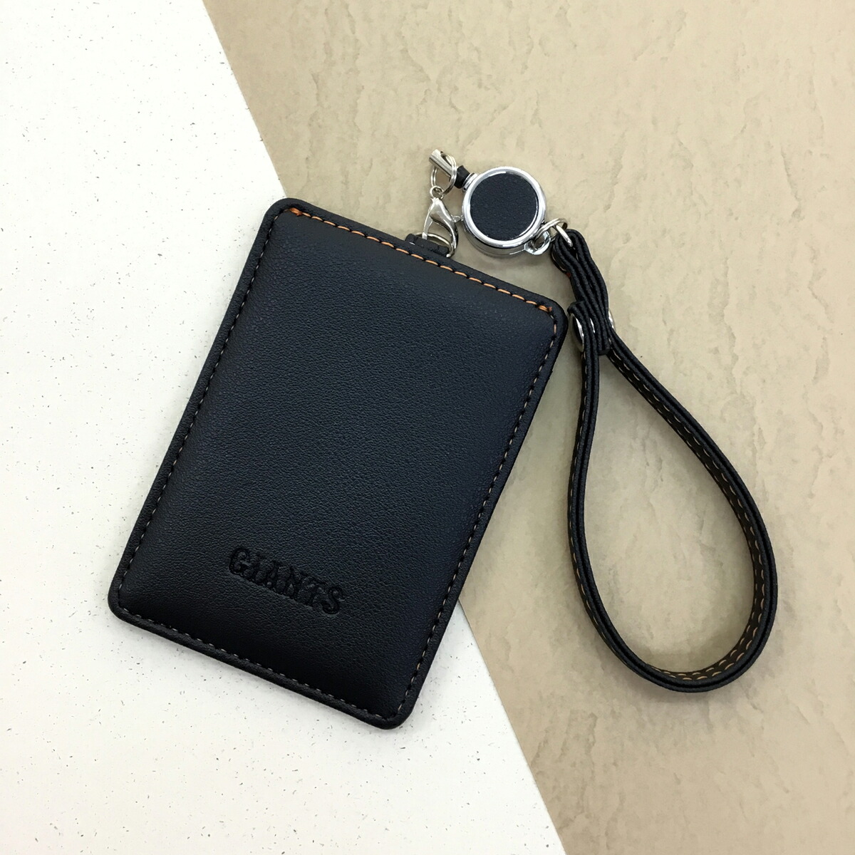 楽天市場】読売ジャイアンツ 公式 公認 型押し リール付きパスケース