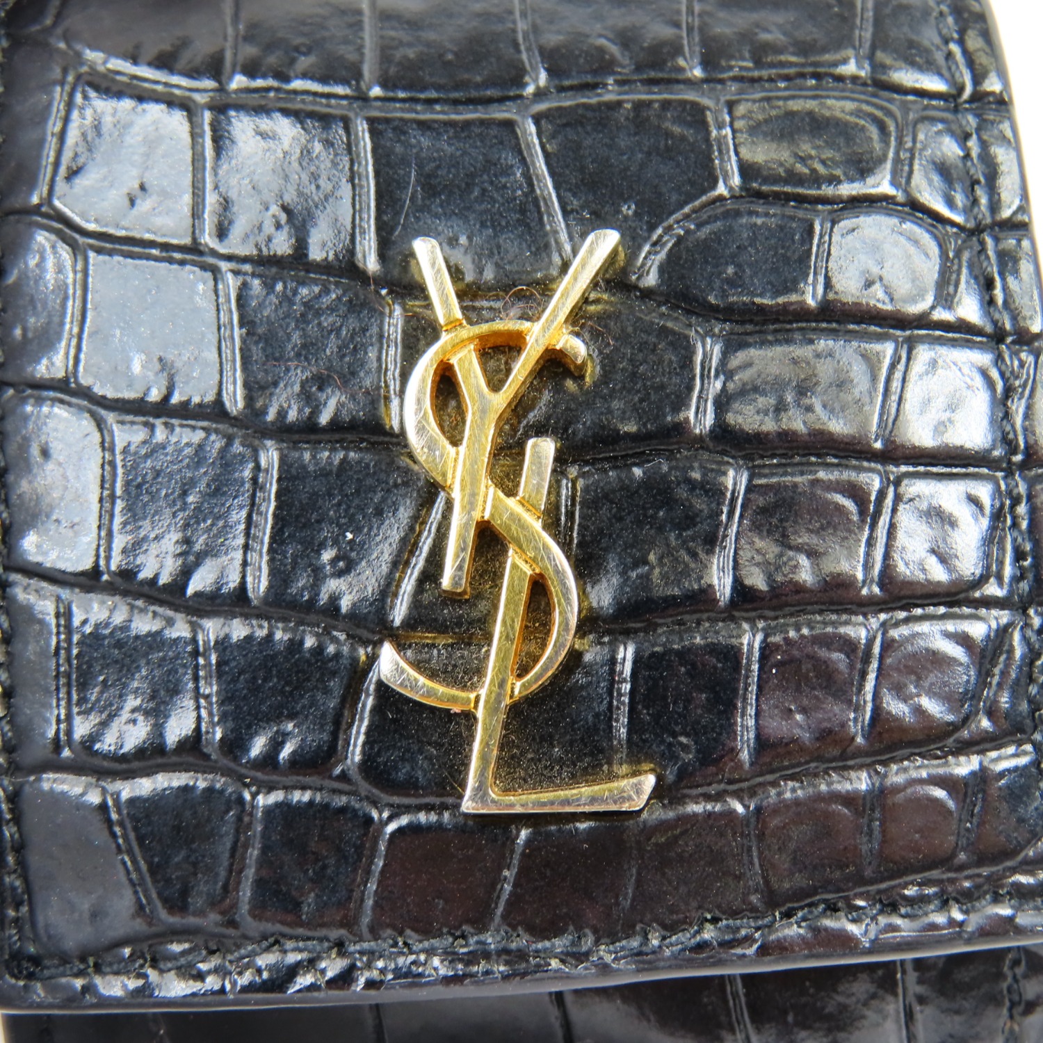 楽天市場】サンローラン AirPods エアーポッツケース イヤホンケース