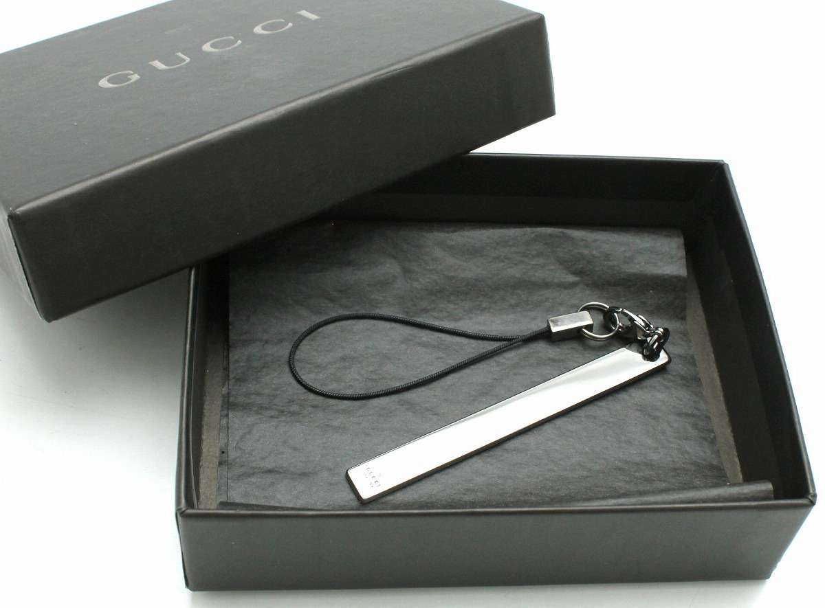 楽天市場】【新品未使用品】GUCCI グッチ ロゴプレート ストラップ