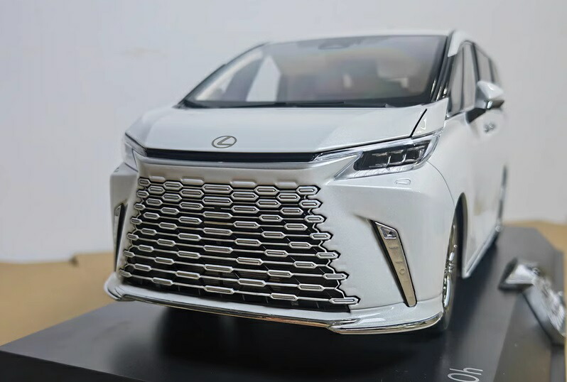 楽天市場】☆LEXUS特注 1/18 レクサス LM 500h エグゼクティブ
