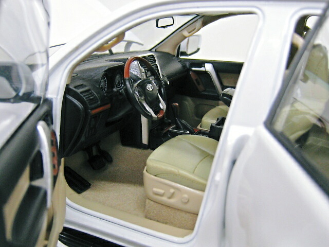 楽天市場】TOYOTA特注 1/18 トヨタ ランドクルーザー プラド (ホワイト