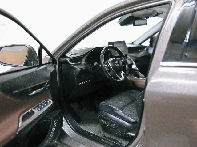 楽天市場】TOYOTA特注 1/18 トヨタ ハリアー (スティールブロンド