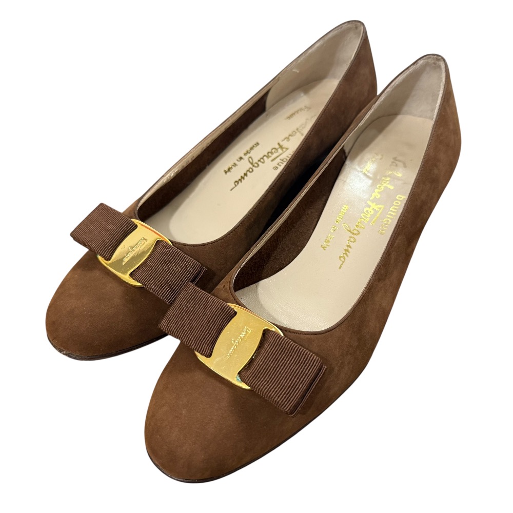 楽天市場】ferragamo ヴァラ ヌバックの通販