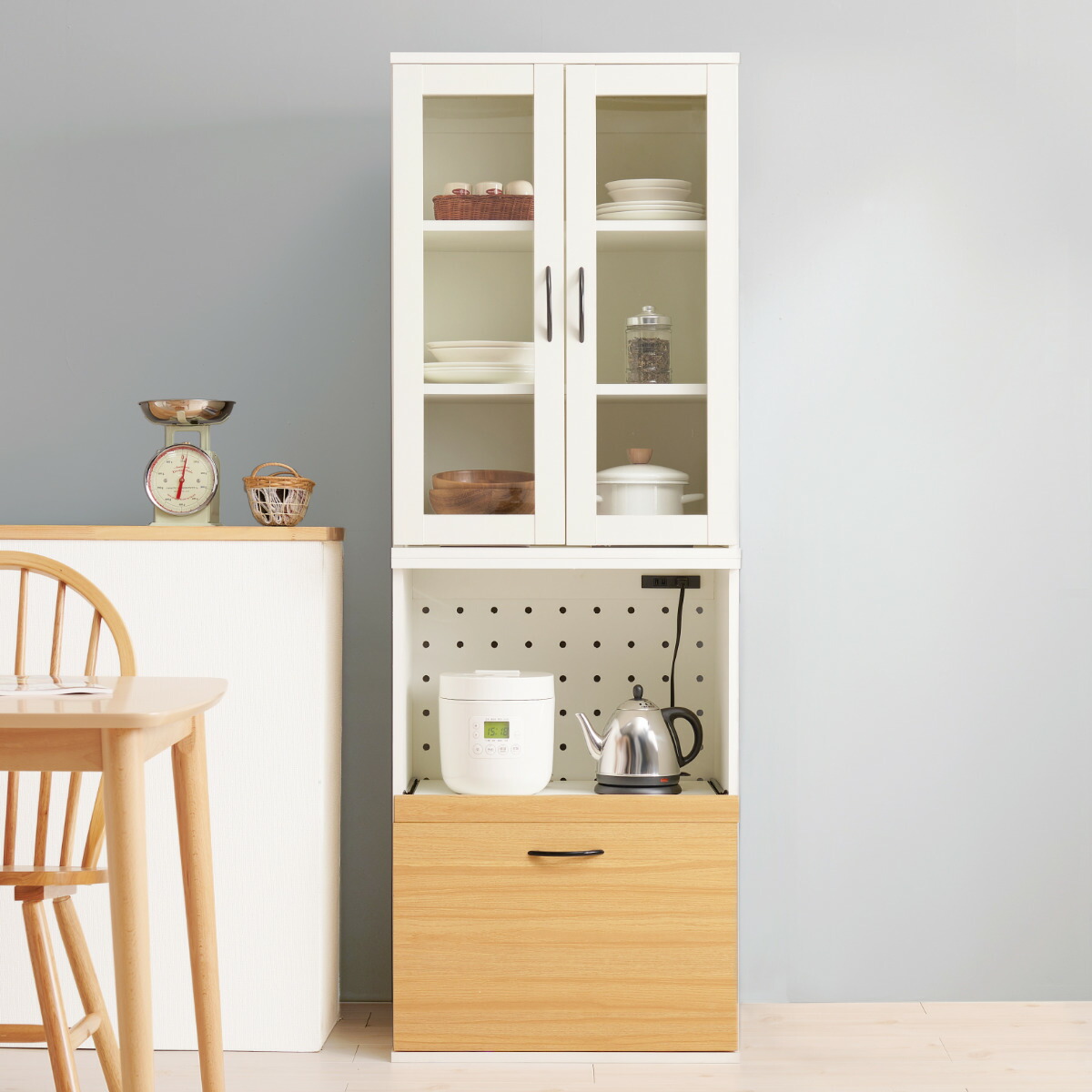 楽天市場】並べて使える 食器棚 幅60cm 2口コンセント スライド棚 A