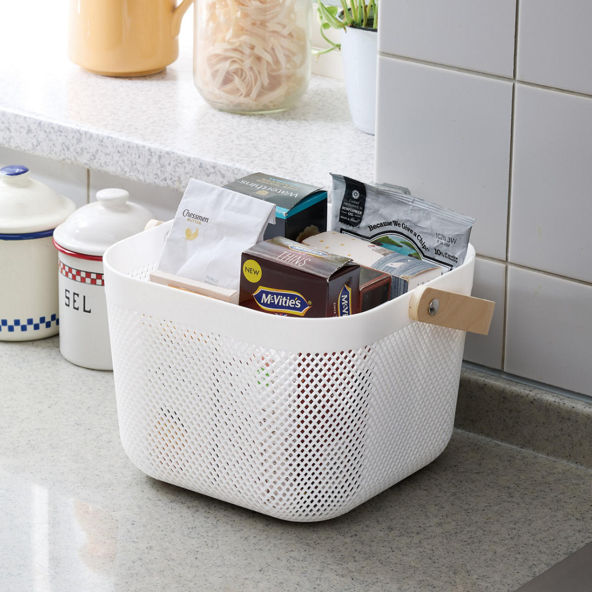 楽天市場】かご 木製 持ち手付き スクエアバスケット 幅24×奥行24×高さ