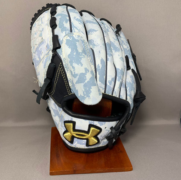 楽天市場】アンダーアーマー 軟式グラブ 投手用 1323766 迷彩 カモ柄