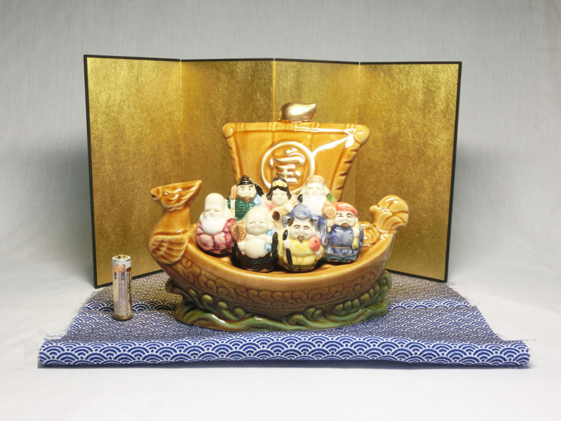 楽天市場】日本製 ☆ 開運 七福神 宝船 (陶器製)高さ約16.5cm ☆ 金