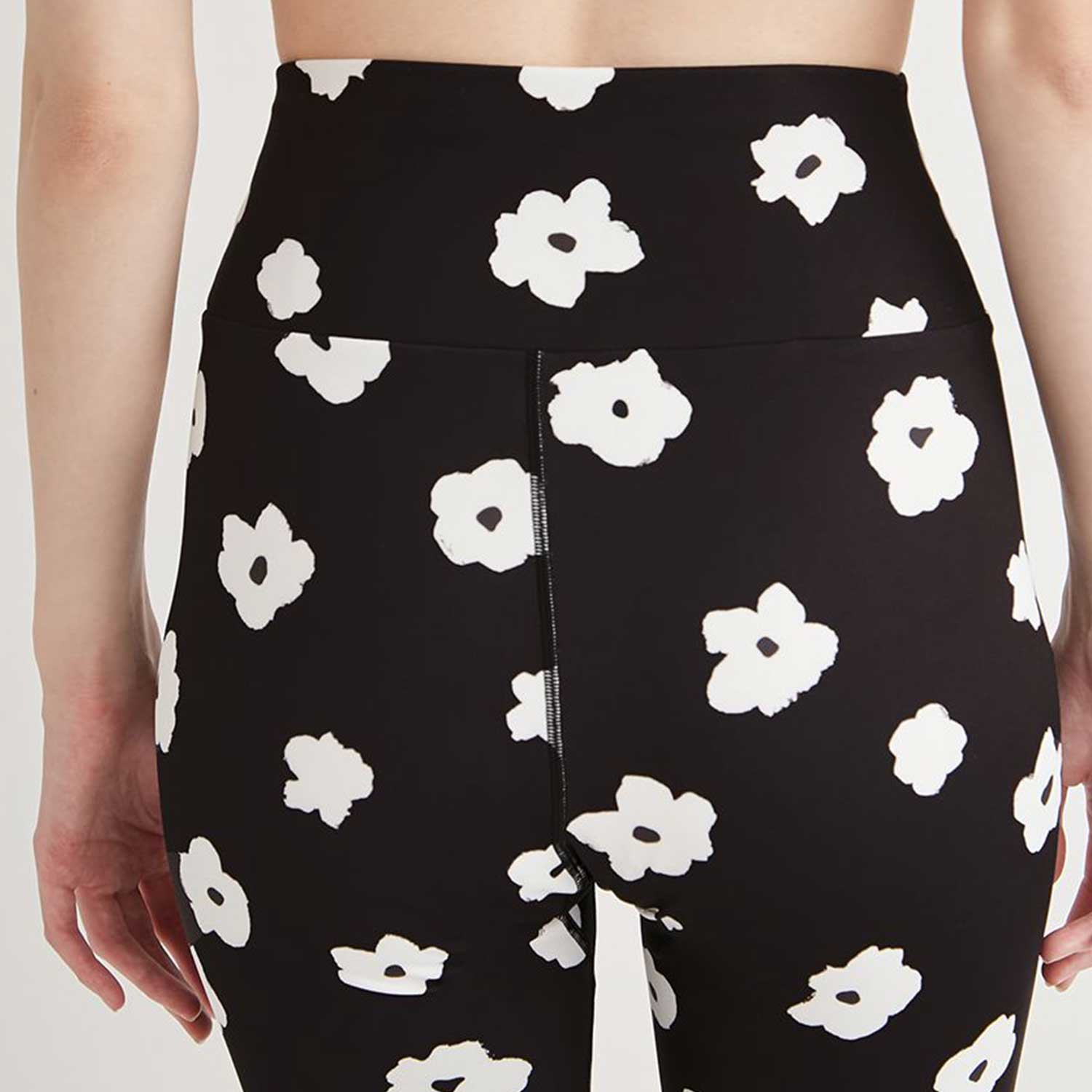 楽天市場】【月末800円クーポン対象】エミ ヨガウェア emmi WELLNESS