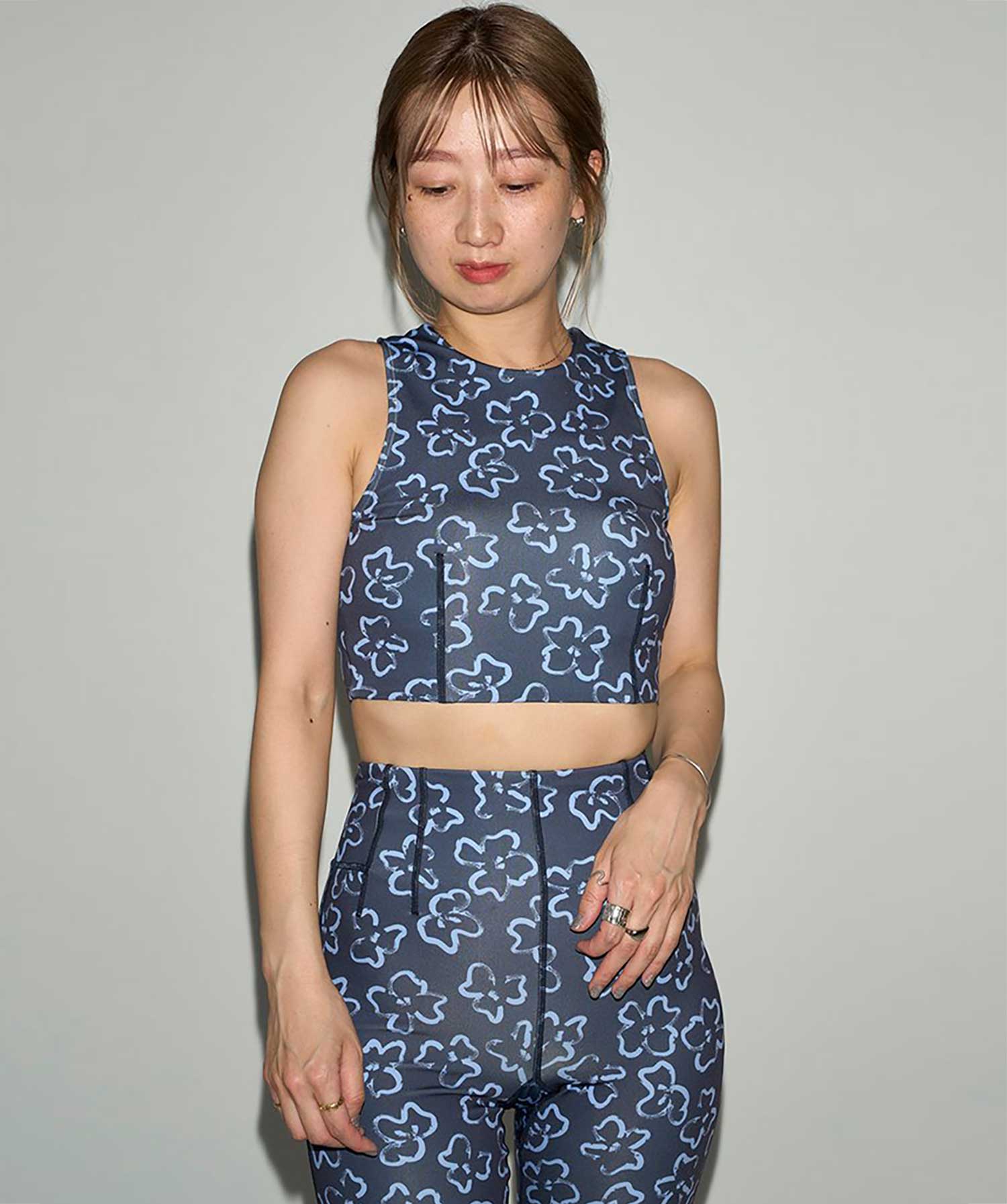 楽天市場】【5%OFF】エミ ヨガウェア emmi WELLNESS &TRAINING ドロー