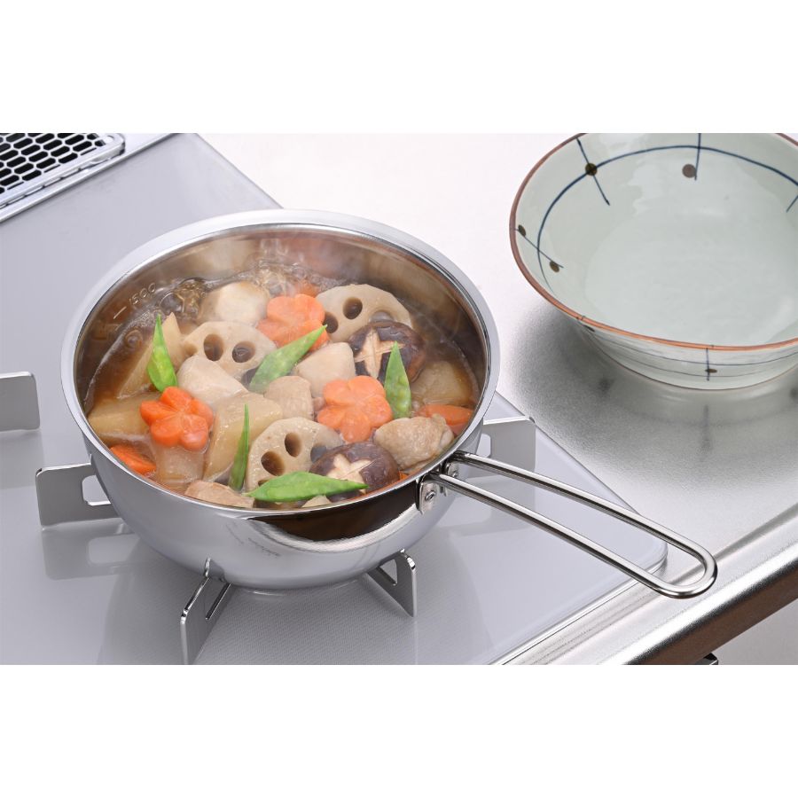 楽天市場】【送料無料】食洗機で洗えて注ぎやすいゆきひら鍋 20cm 雪