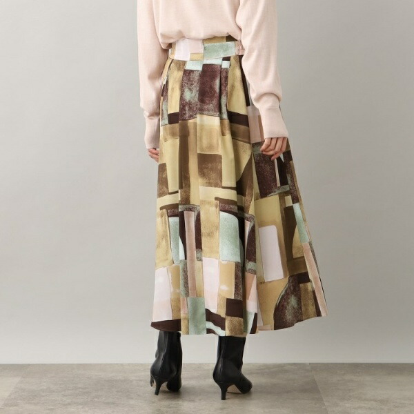 楽天市場】【主役級スカート！／洗える】アートブロッキングプリント