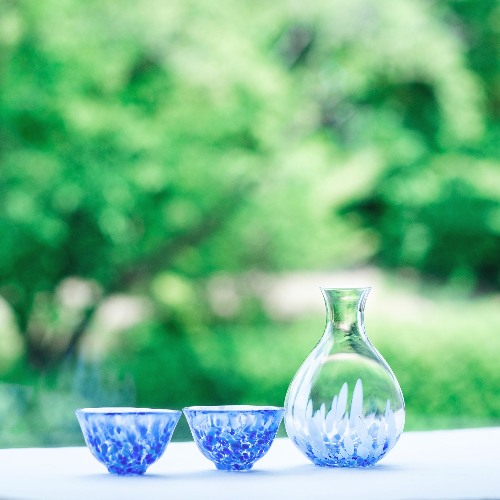 津軽びいどろ 岩清水 酒器セット | 上品なガラスの徳利と盃をプレゼントに