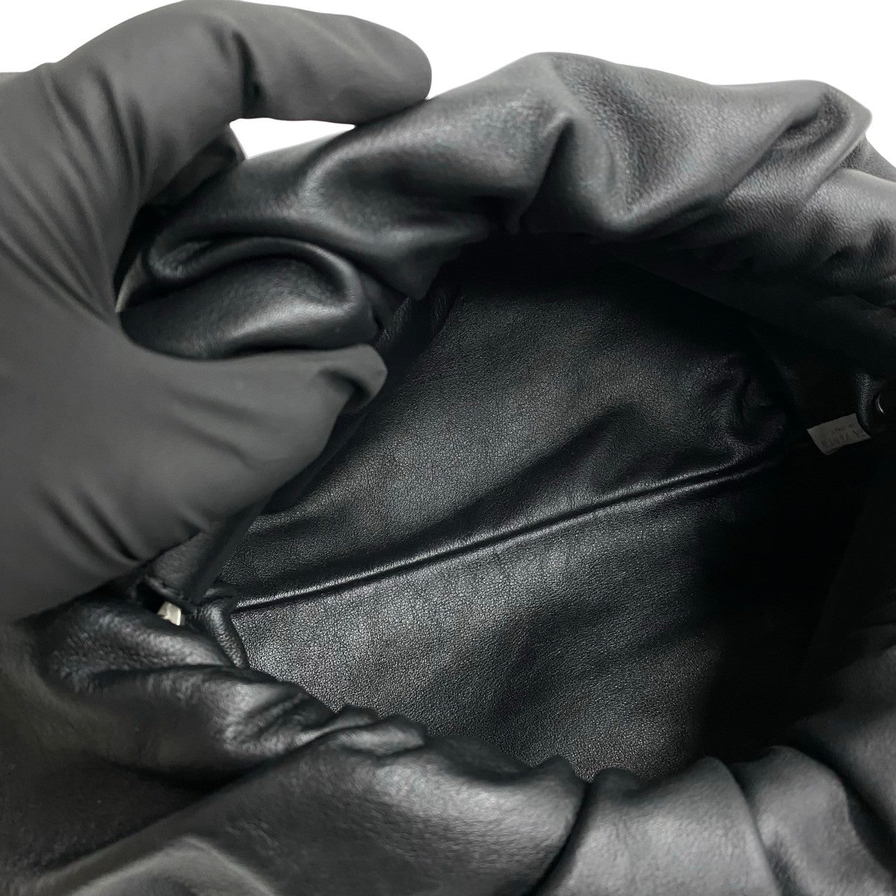 BOTTEGA VENETA ザ・チェーンポーチ – Trip