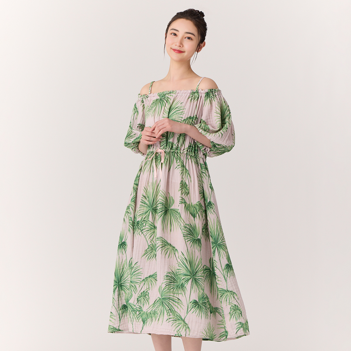 クレープガーゼパームツリーオフショルダーワンピース（RTS37163