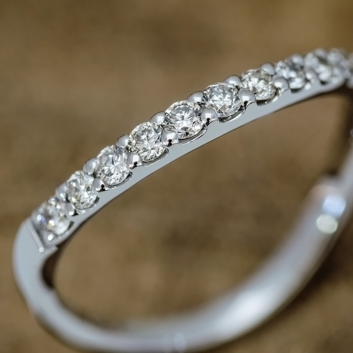 PT950 ハード ダイヤモンド 0.15ct カーブ エタニティ リング[商品番号