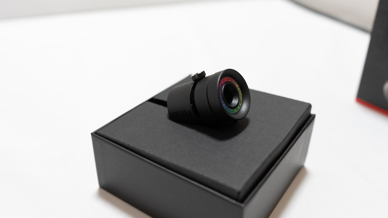 ROGスポットライトレビュー｜あなたにはROG製品を光らせる権利が