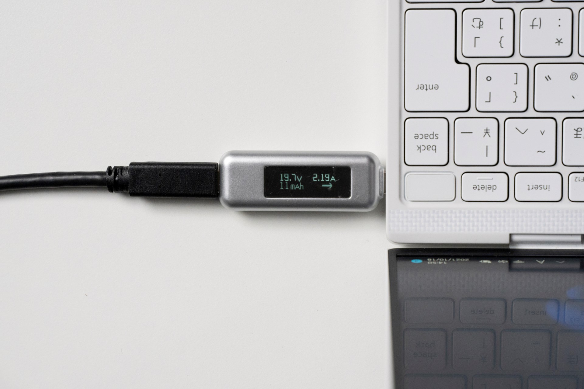 DELL P2422HE メーカーロゴのない23.8型ビジネス用モニター | うっしー