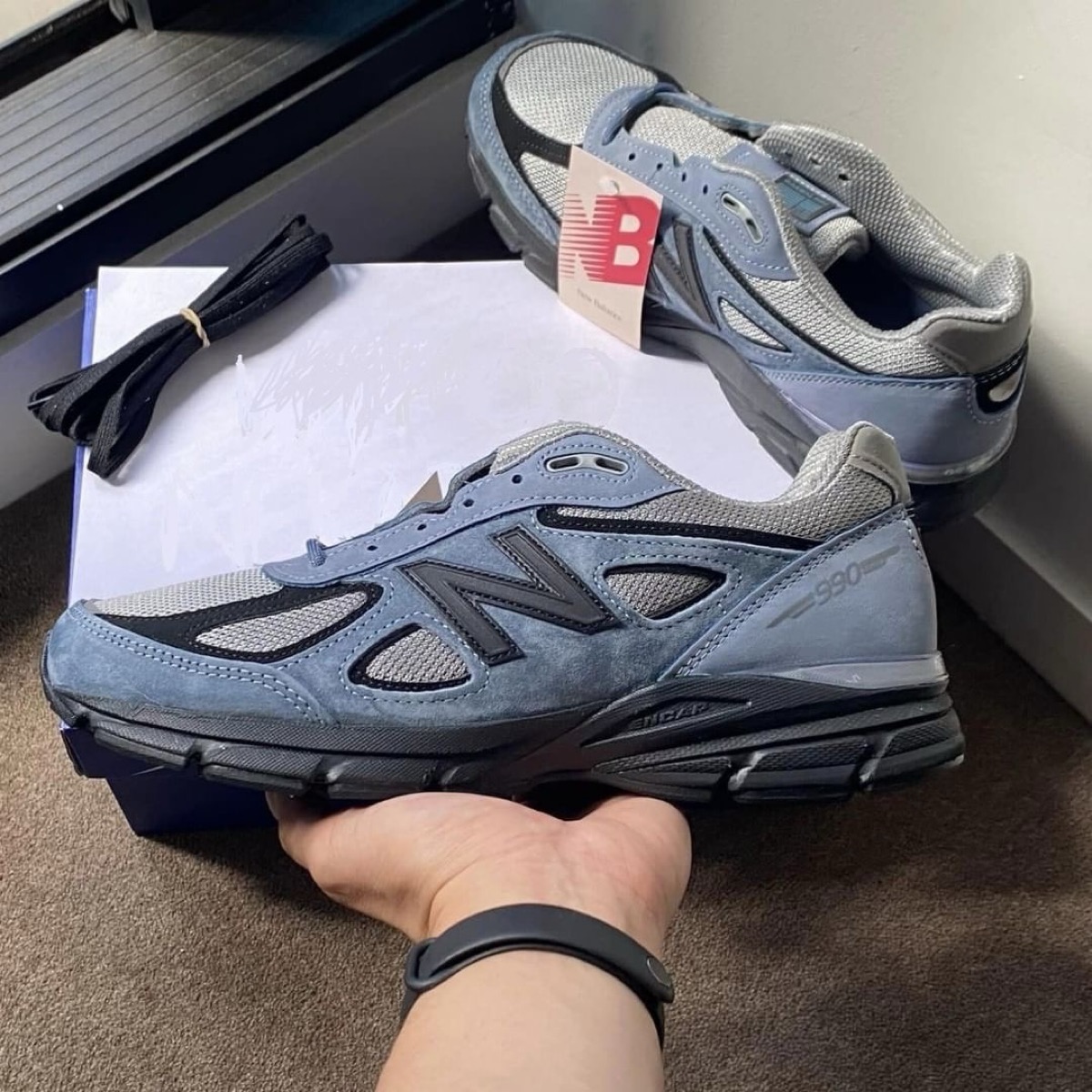 New Balance〈990v4 “Arctic Grey”〉が国内3月28日に発売［U990BB4