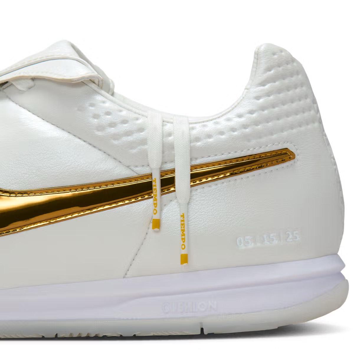 Ronaldinho x Nike Tiempo Legend SE “Touch of Gold”が国内12月10日