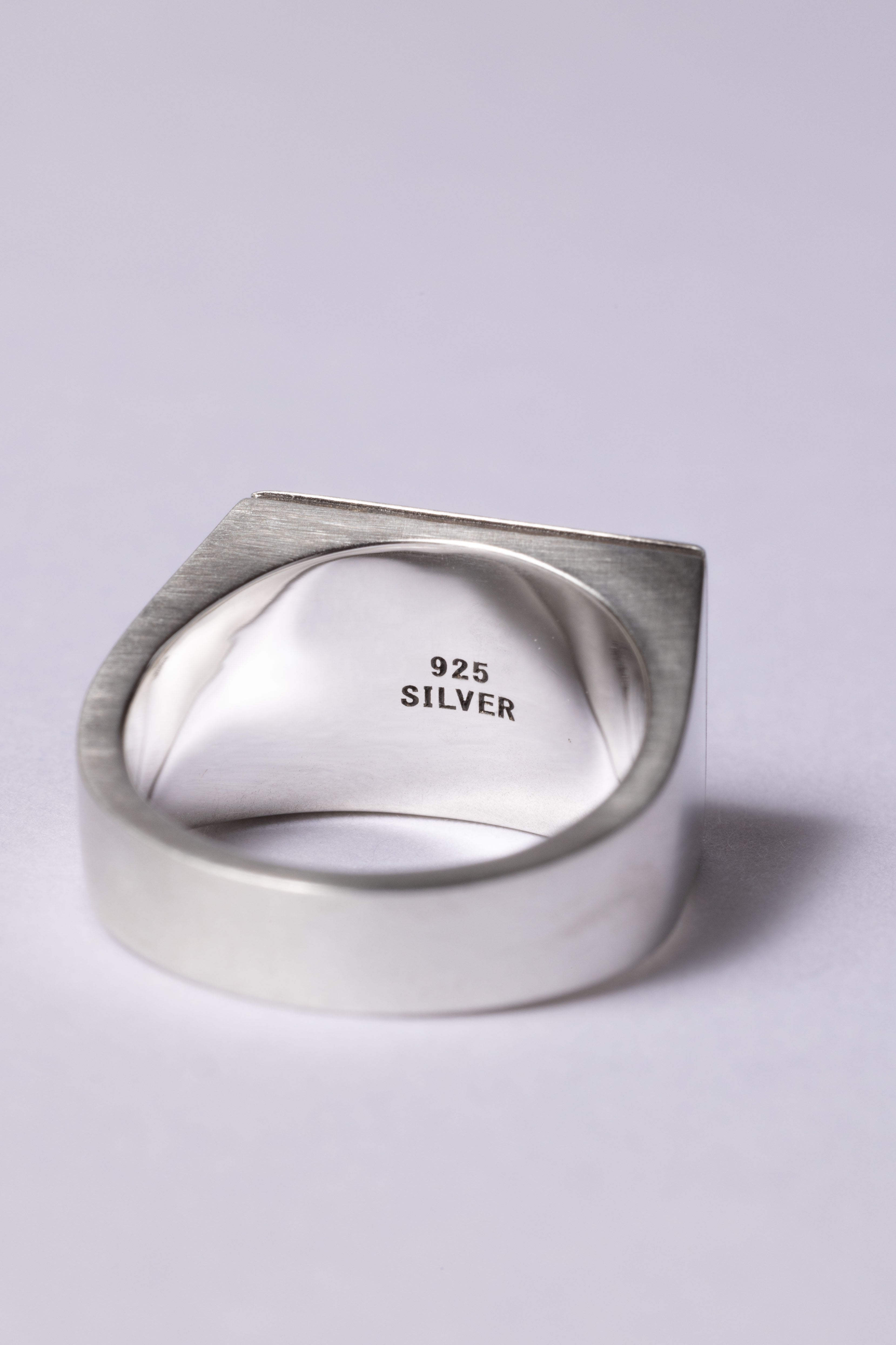 RECTANGLE RING – VAULTROOM