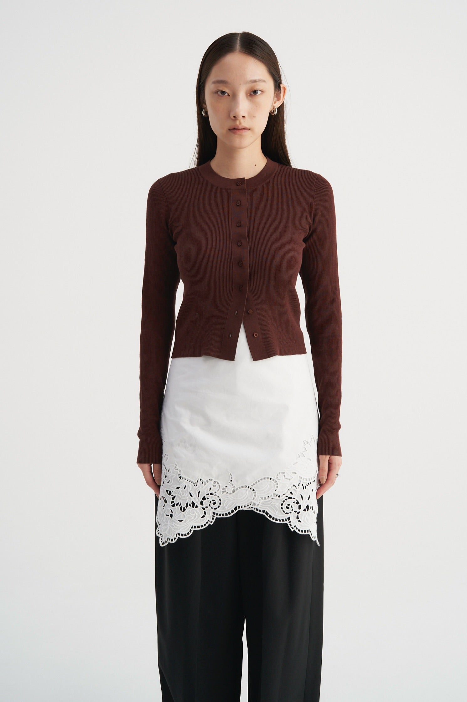 Scallop embroidery scarf – Venica