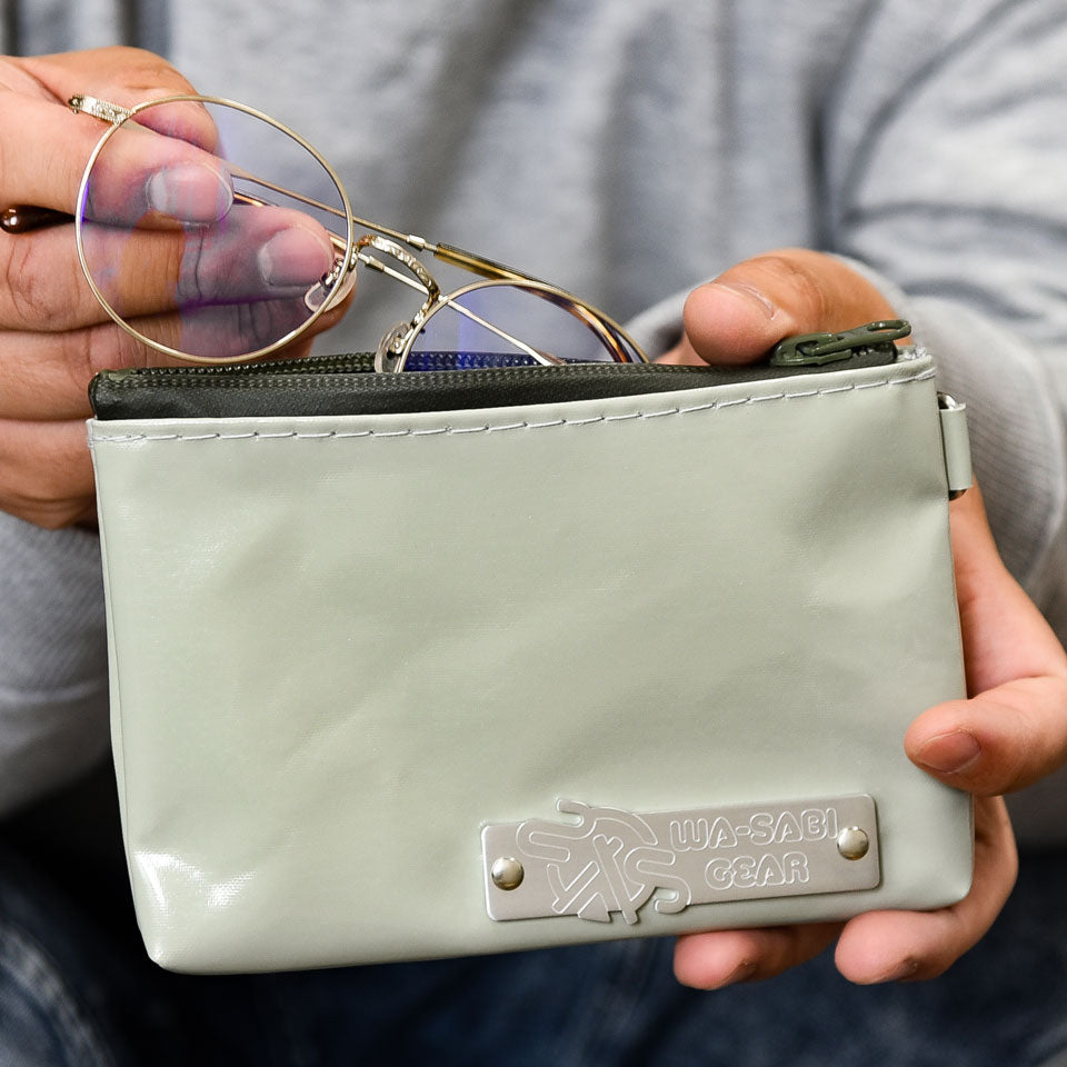 ハンドメイド防水ポーチ【袋（たい）】ワサビグリーンxカーキ