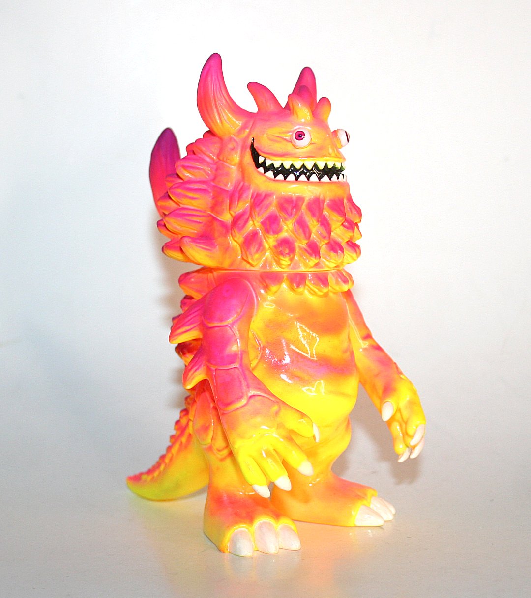 T9g x Toph Custom Pink Mid Size Rangeas