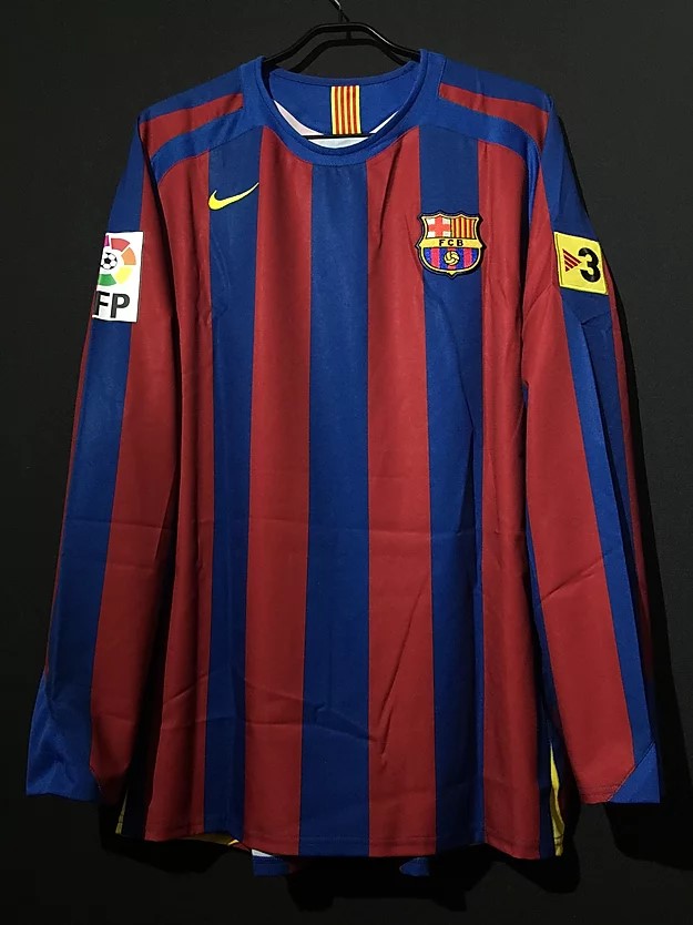 ロナウジーニョ”伝説のクラシコ”が甦る！2005/06バルセロナホーム