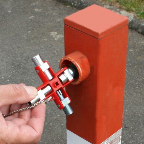 Universal Control Cabinet Key | KNIPEX Tools