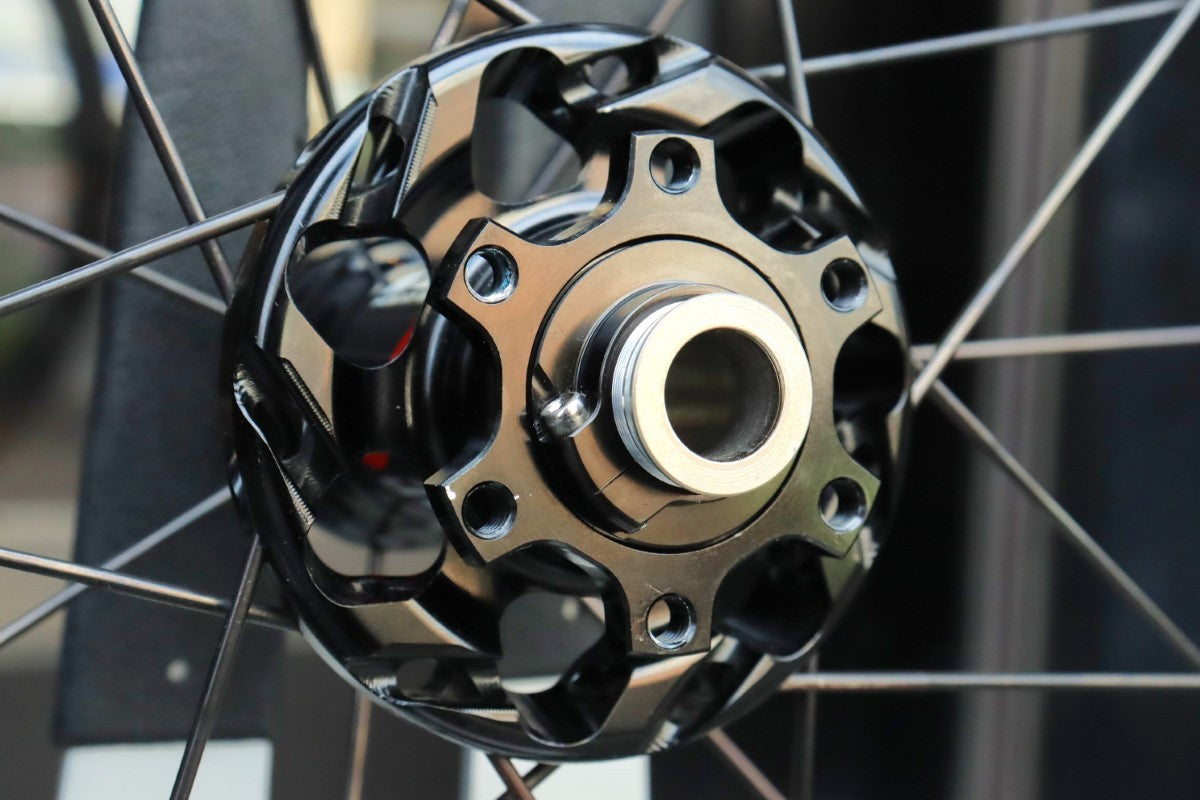 フルクラム FULCRUM レーシングクワトロ カーボン RACING QUATTRO