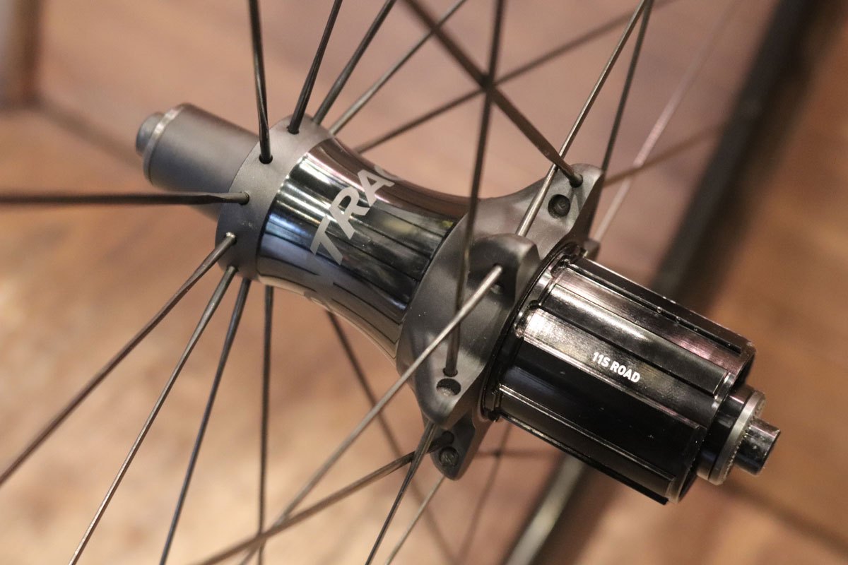 ボントレガー Bontrager アイオロス AROLUS XXX4 TLR リムブレーキ