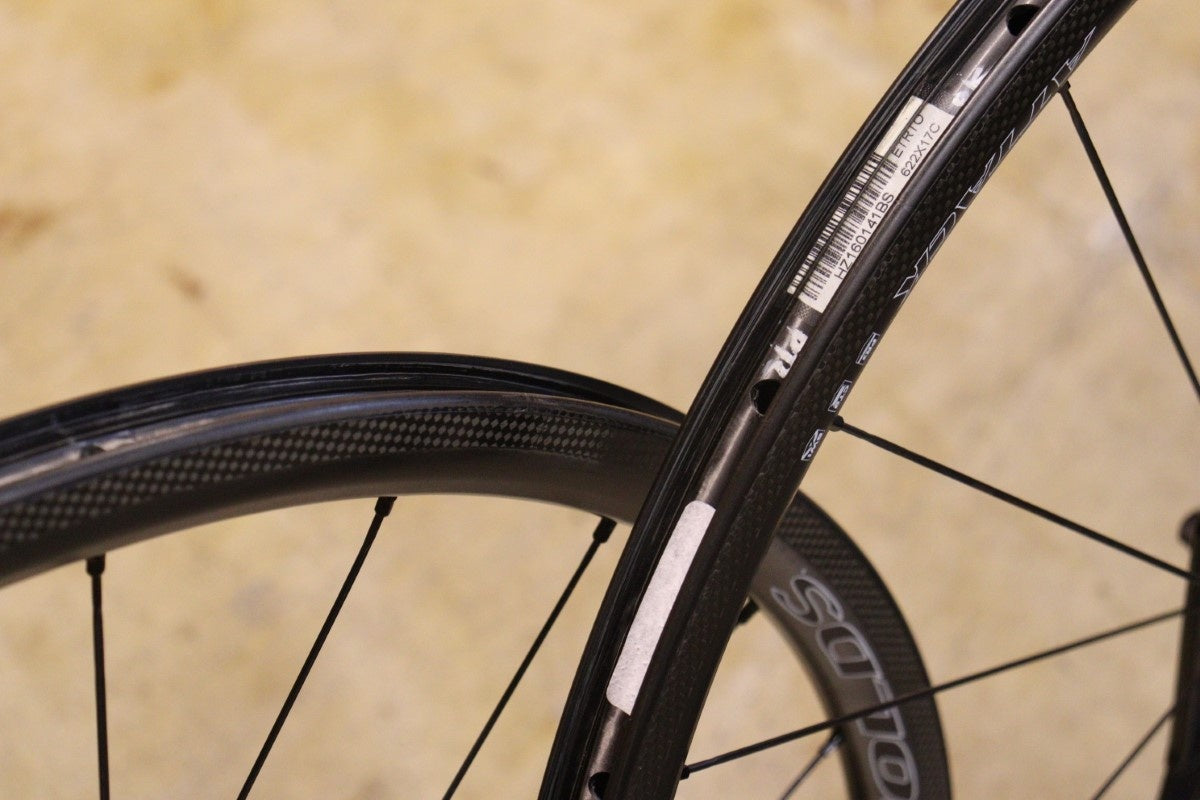 レイノルズ REYNOLDS アタック ATTACK カーボン チューブレスレディ