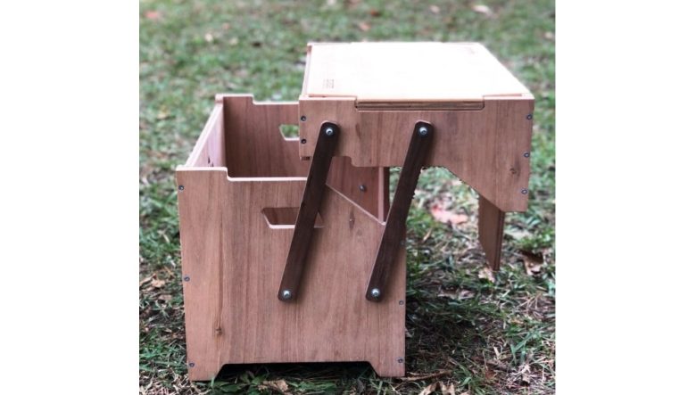 収納とテーブルが一体に。エルネストの一石二鳥なウッドコンテナが画期