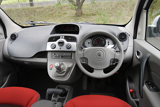 ルノー・カングー ビボップ（FF/5MT）【試乗記】 みんなのおもちゃ - webCG