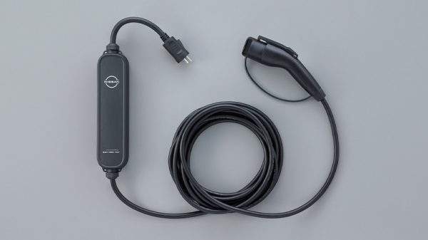 日産：サクラ [ SAKURA ] 軽自動車｜アクセサリー｜充電アイテム