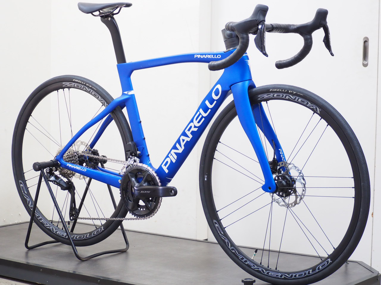 試乗車処分]PINARELLO (ピナレロ) F5 DISK 105 Di2 ZONDAホイール完成
